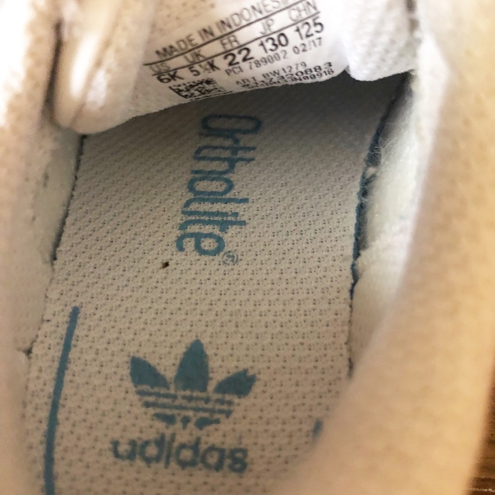 Toddler shoes, Size 6